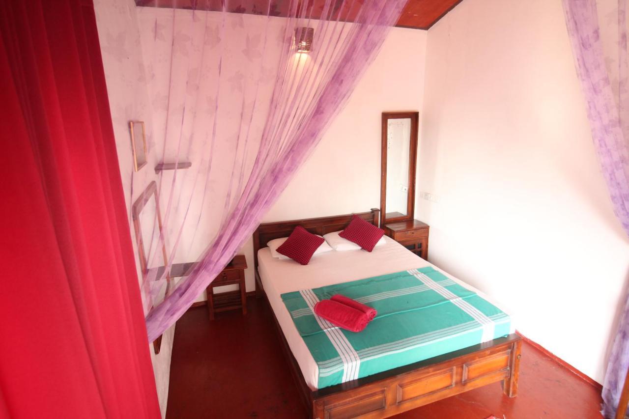Feel the Waves Hotel Arugam Bay Buitenkant foto