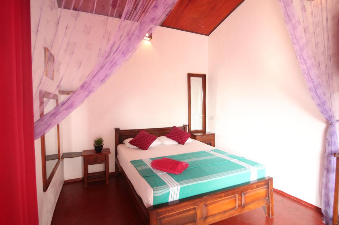 Feel the Waves Hotel Arugam Bay Buitenkant foto